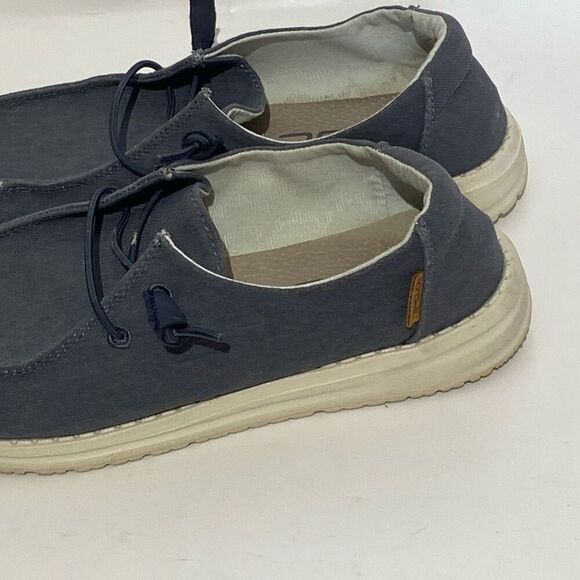 Hey Dude Women's Navy White Chambray Lightweight Slip On Wendy Loafers Size 7 - Picture 8 of 13